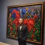 En un recorrido por su exposición, Carlos Luna rememoró su trayectoria artística